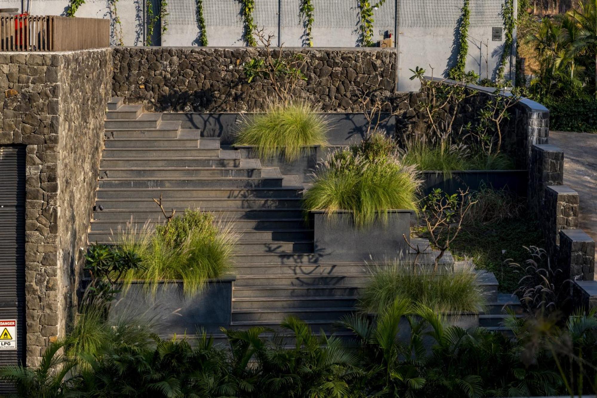Radisson Resort And Spa Lonavala Exteriör bild The steps